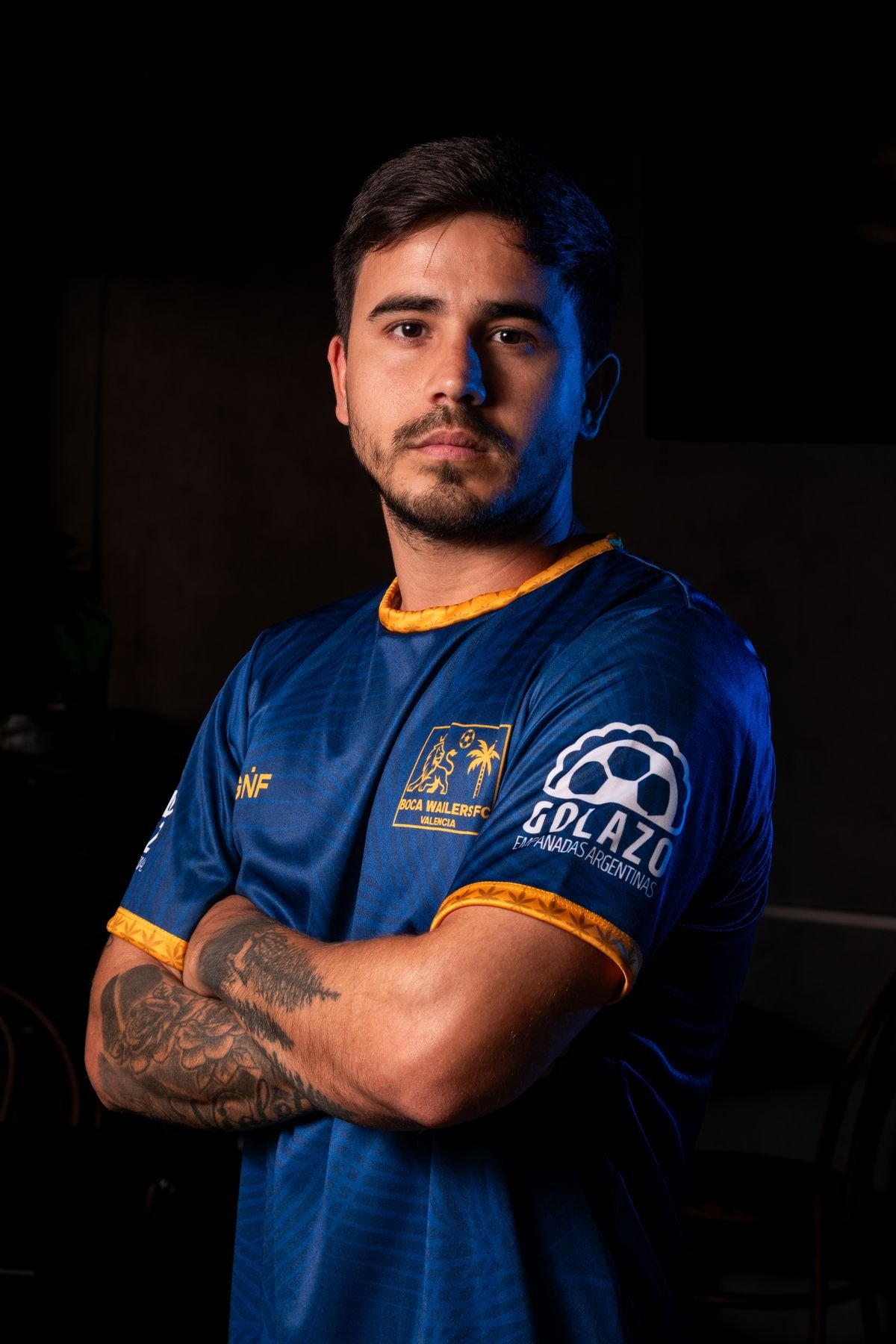 Jugador con los brazos cruzados